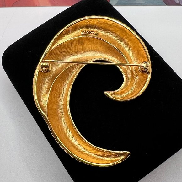 Monet Layered Crescent Brooch (Susan Caplan Rediscovered Selection) - Picture 5 of 5